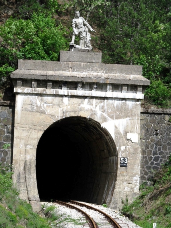 tunel u vardistu